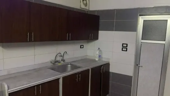 منزل للايجار/اول المزة جبل مقابل 14 دمشق