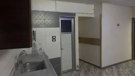 منزل للايجار/اول المزة جبل مقابل 14 دمشق