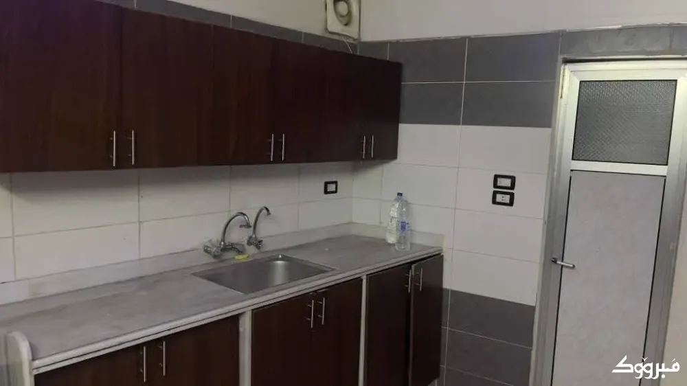 منزل للايجار/اول المزة جبل مقابل 14 دمشق - الصورة 6