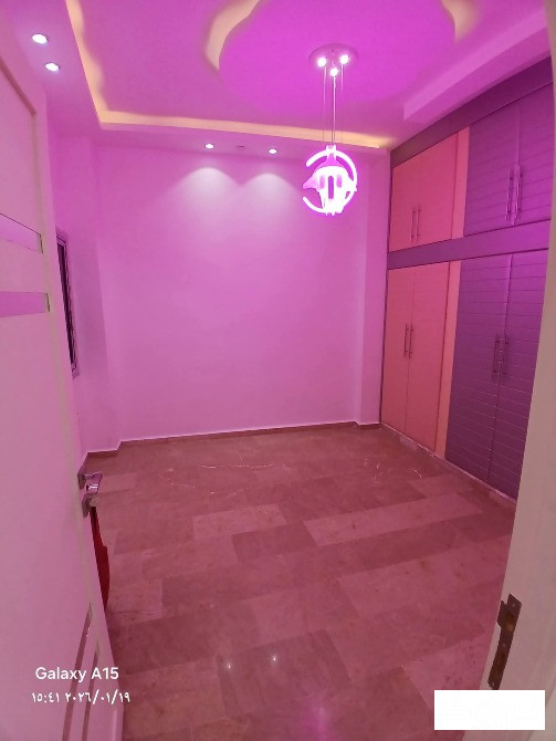 شقة للبيع في حمص حي الورود طابق اول فني حمص - الصورة 1