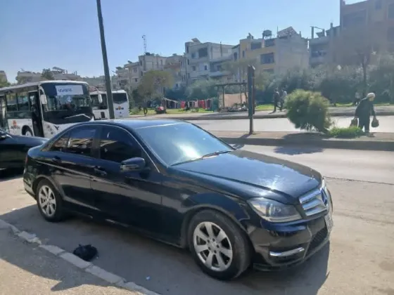 مارسيدس C220/حمص حمص