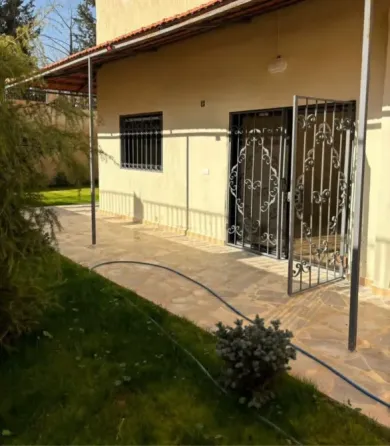 شقة ارضية للبيع/ضاحية قدسيا دمشق