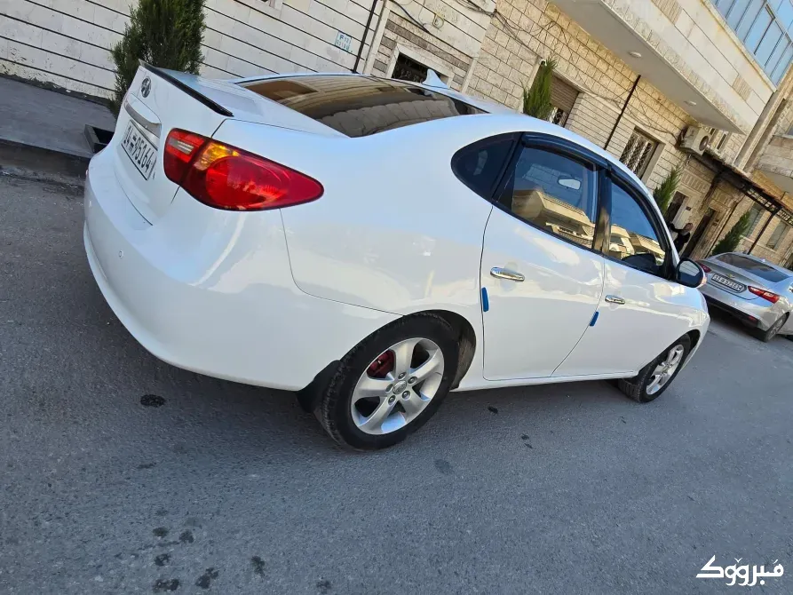 2010 Hyundai Elantra /حماه حماه - الصورة 6