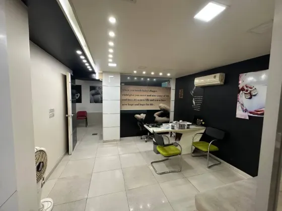 عيادة للايجار /عكرمة قرب البتول/حمص حمص