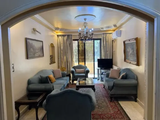 منزل للايجار الشهري//المزة دمشق