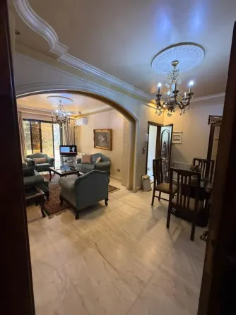 منزل للايجار الشهري//المزة دمشق