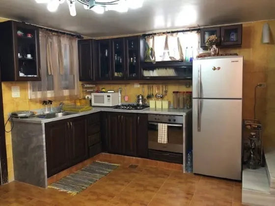 شقة للايجار مفروشة//المزة دمشق