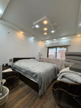 للبيع شقة ارضية//ضاحية قدسيا دمشق