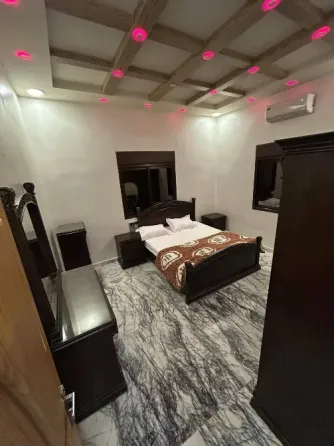 شقة للايجار//أبو رمانة دمشق