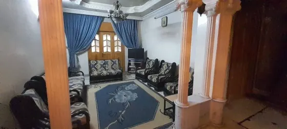 شقة للايجار//قرب دوار النزهة//حمص حمص