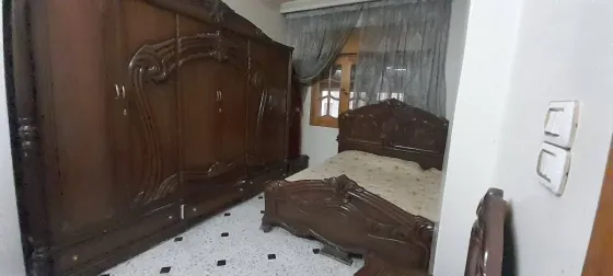 شقة للايجار//قرب دوار النزهة//حمص حمص