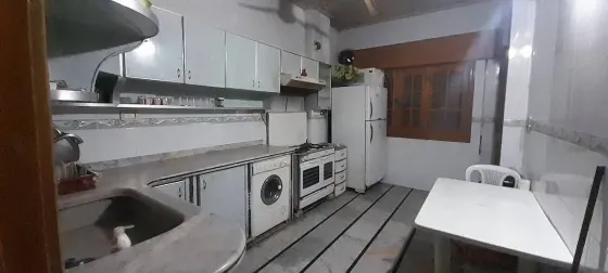 شقة للايجار//قرب دوار النزهة//حمص حمص