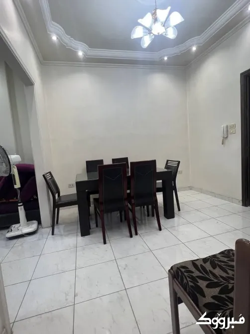 شقة للايجار//المزة اوتستراد دمشق - الصورة 2