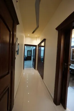 شقة للبيع//الامريكان//اللاذقية اللاذقية