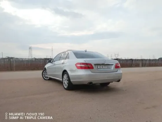 سيارة مارسيدس E300//حمص حمص