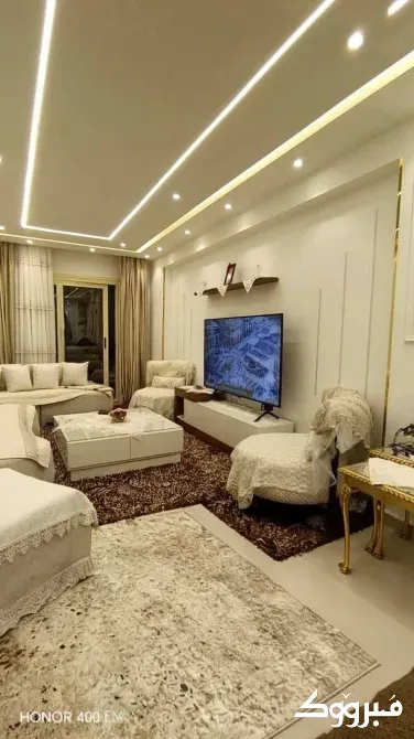 بيت للبيع//شارع بغداد دمشق - الصورة 1