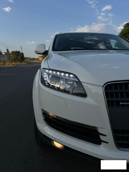 أودي Q7 quatro صافيتا - الصورة 1