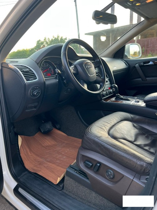 أودي Q7 quatro صافيتا - الصورة 8