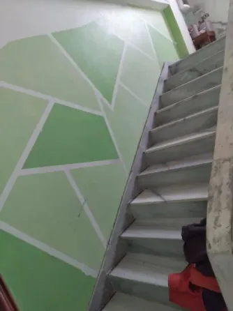 بيت عربي كبير//طريق حمص طرطوس حمص