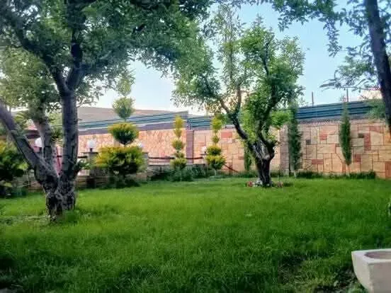 ارض مشجرة للبيع//الزبداني//دمشق دمشق