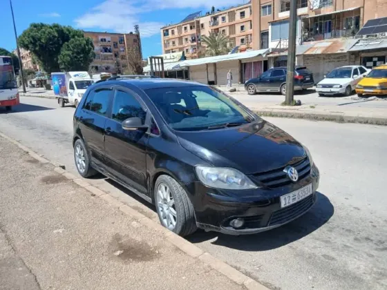 سيارة Volkswagen Golf Plus تسجيل 2006//حمص حمص