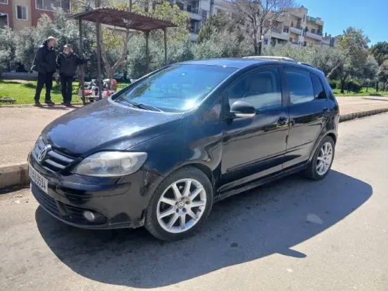 سيارة Volkswagen Golf Plus تسجيل 2006//حمص حمص