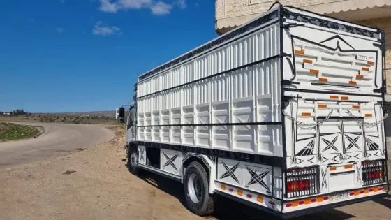 شاحنة آيسوزو 2009//حمص حمص