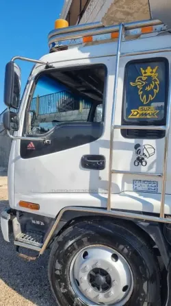 شاحنة آيسوزو 2009//حمص حمص