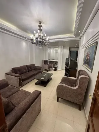 شقة للإيجار//المزة//دمشق دمشق