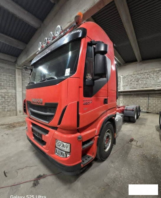 سيارة شحن آفيكو اوروبية سرمدا - الصورة 3