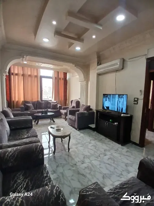 شقة للإيجار//اوتستراد المزة//دمشق دمشق - الصورة 1