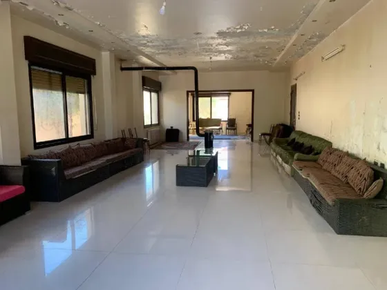 فيلا للبيع//صحنايا دمشق