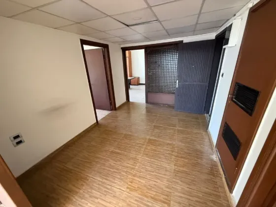 مكتب للايجار//ببناء المهندسين//دمشق دمشق