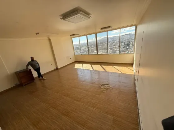 مكتب للايجار//ببناء المهندسين//دمشق دمشق