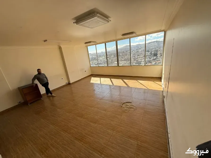 مكتب للايجار//ببناء المهندسين//دمشق دمشق - الصورة 1