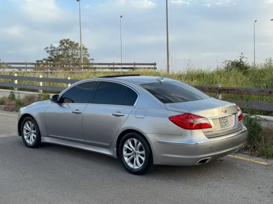 HYUNDAI GENESIS 2012//طرطوس طرطوس