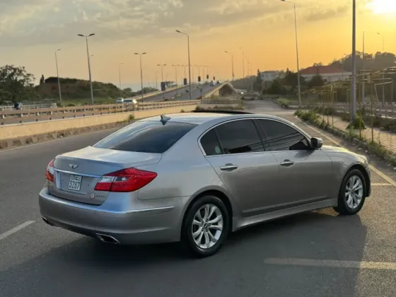 HYUNDAI GENESIS 2012//طرطوس طرطوس