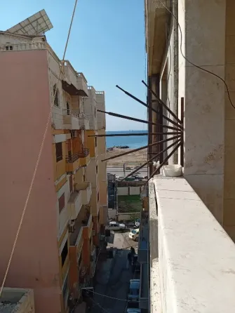 شقة مفروشة //الكورنيش البحري جنوب برج شاهين طرطوس