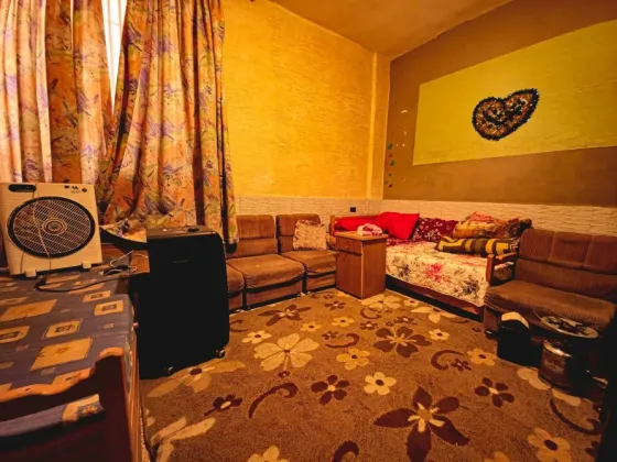 سويت للإيجار//المزة بداية ال86 دمشق