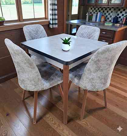 طاااااولة ممكن لسفرة وممكن لمكتب😍😍😍 حمص