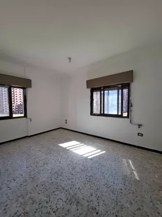 شقة للبيع//طرطوس //السكن الشبابي طرطوس