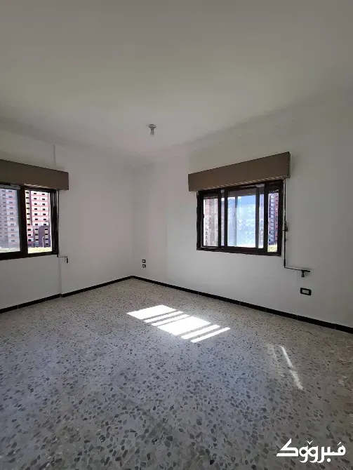 شقة للبيع//طرطوس //السكن الشبابي طرطوس - الصورة 3