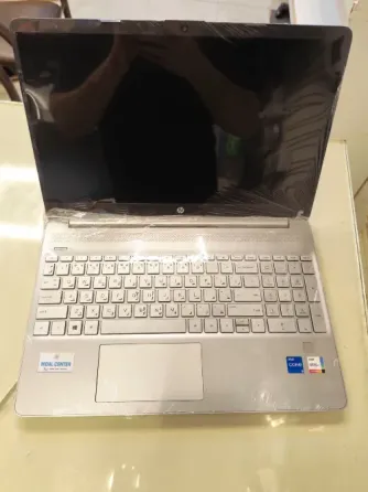 لابتوب من hp //الرقة// شارع المنصور الرقة