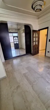 شقة للإيجار//دمشق//اوتستراد المزة دمشق