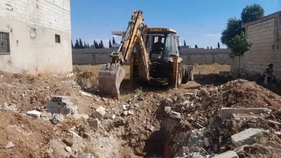 نغل باكر JCB 2001 //حمص //المدينة حمص