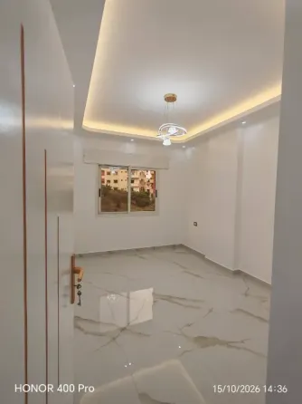 شقة للبيع//طرطوس//دوير الشيخ سعد قبل نهاية المنصف خلف السوق الاخضر Tartouss